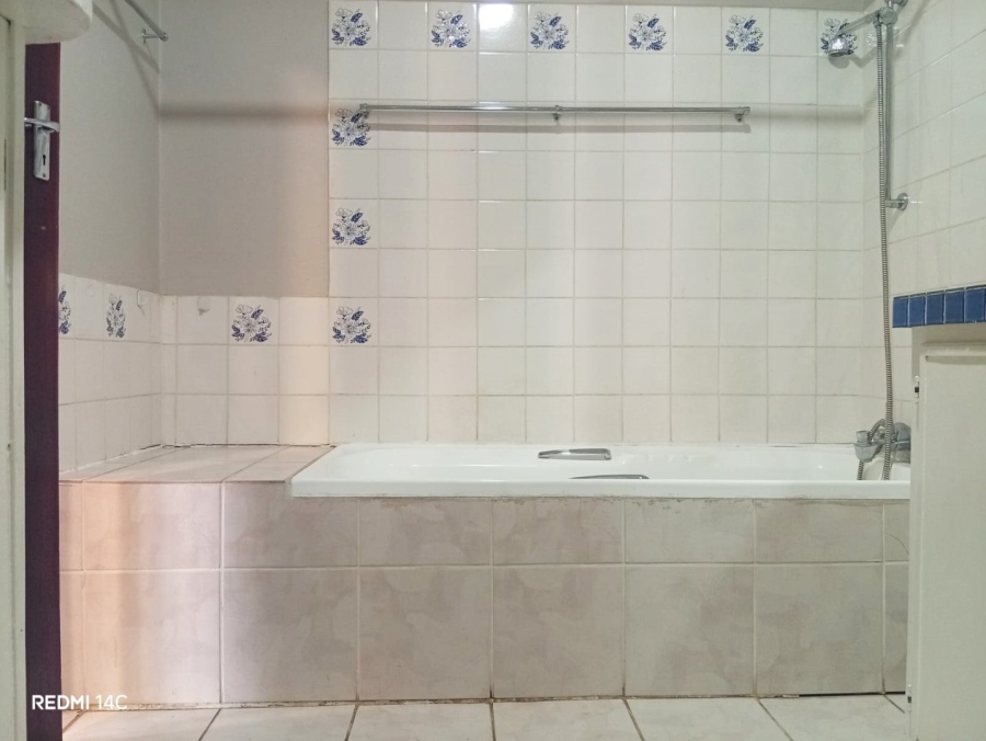 5 Bedroom Property for Sale in Universitas Ridge Free State